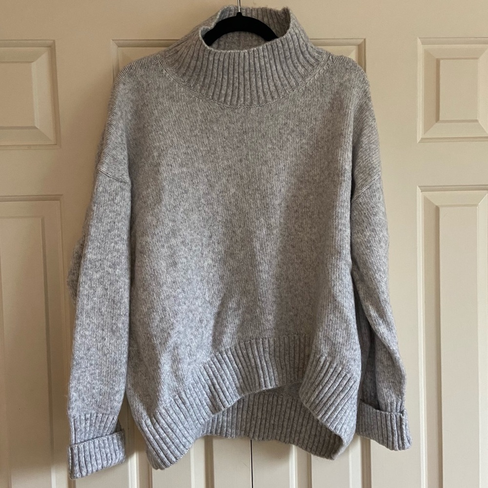 H&M Grey Oversized Sweater